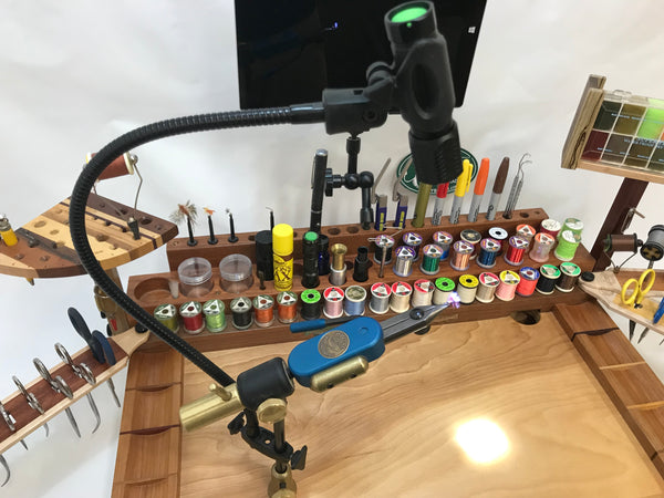 Portable LED Light (operated with 3 AAA batteries)